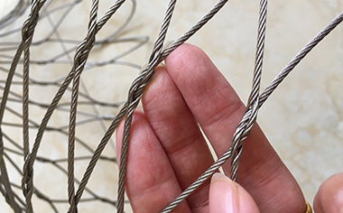 不銹鋼編織繩網(wǎng) 不銹鋼編織繩網(wǎng)