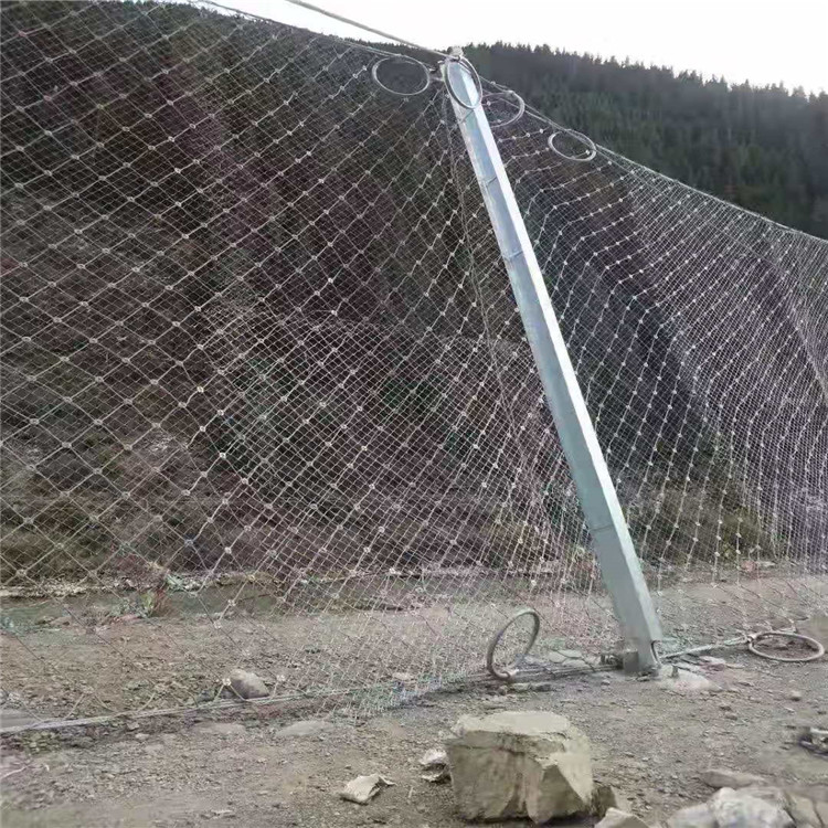 SNS柔性被動攔石網 聚容網.jpg